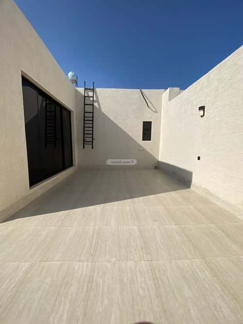 Apartment 269 SQM with 5 Bedrooms Al-Qurayyat, Alttayif