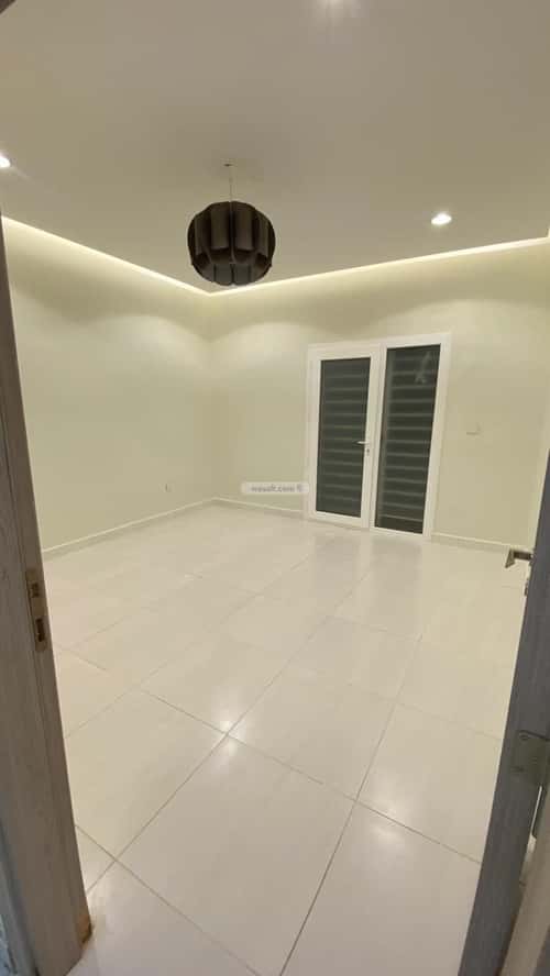 فيلا 307 متر مربع جنوبية شرقية على شارع 20م المنصورة، خميس مشيط