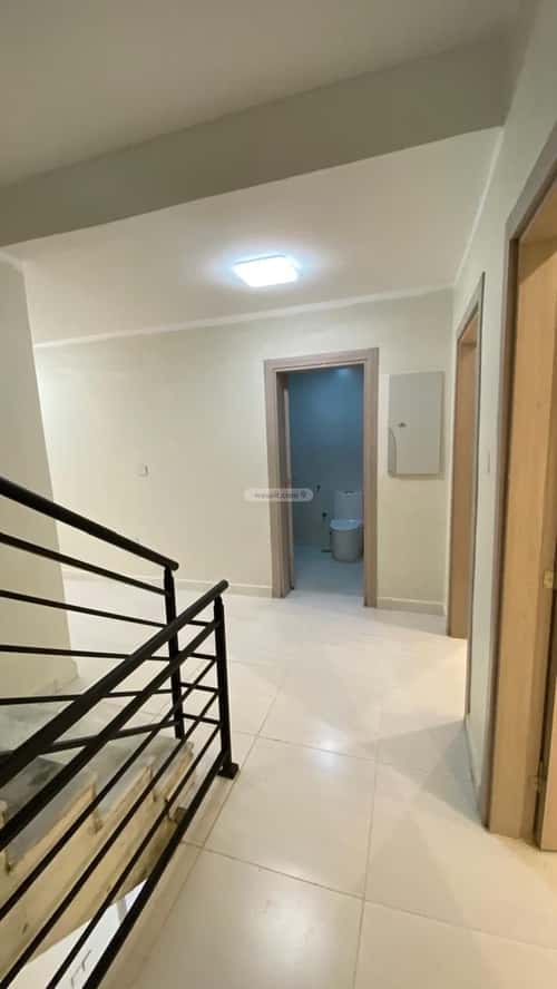 فيلا 307 متر مربع جنوبية شرقية على شارع 20م المنصورة، خميس مشيط