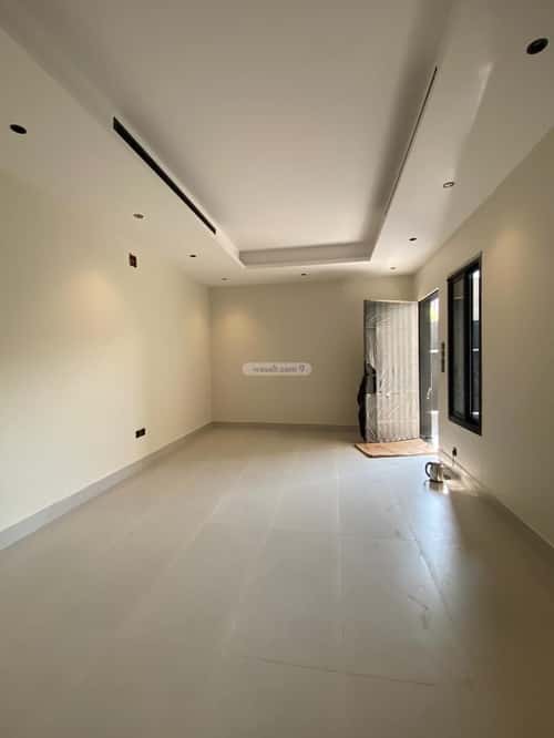 Floor 194 SQM with 6 Bedrooms Al-Andalus, East Riyadh, Riyadh