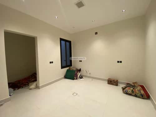 Floor 194 SQM with 5 Bedrooms Al-Andalus, East Riyadh, Riyadh
