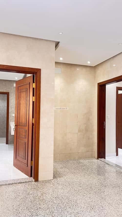 Building 900 SQM Facing North Dahrat Laban, West Riyadh, Riyadh