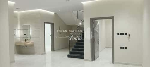 فيلا 435 متر مربع شمالية شرقية على شارع 15م القادسية، البدائع