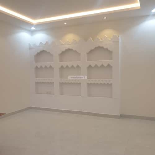 فيلا 375 متر مربع شرقية على شارع 20م قرطبة، حائل