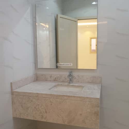 فيلا 375 متر مربع شرقية على شارع 20م قرطبة، حائل