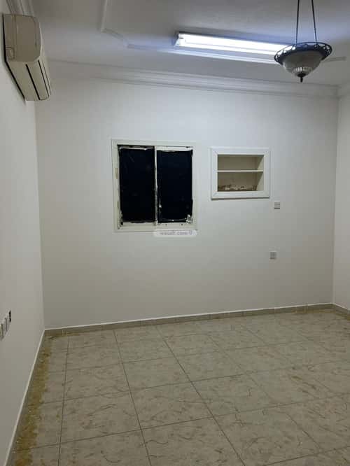 Villa 250 SQM Facing South with 8 Bedrooms As-Sahafa, North Riyadh, Riyadh