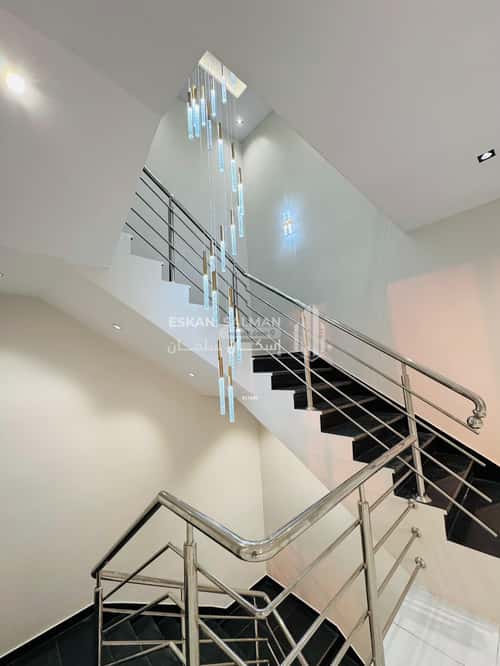 فيلا 384 متر مربع جنوبية شرقية على شارع 20م الرحبة، الطائف