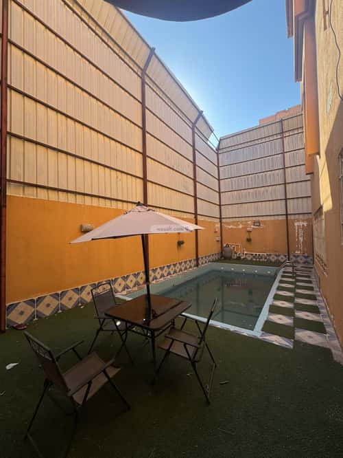 فيلا 550 متر مربع شمالية شرقية على شارع 12م النهضة، شمال جدة، جدة