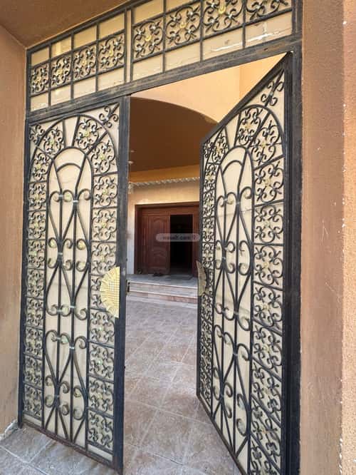 فيلا 550 متر مربع شمالية شرقية على شارع 12م النهضة، شمال جدة، جدة