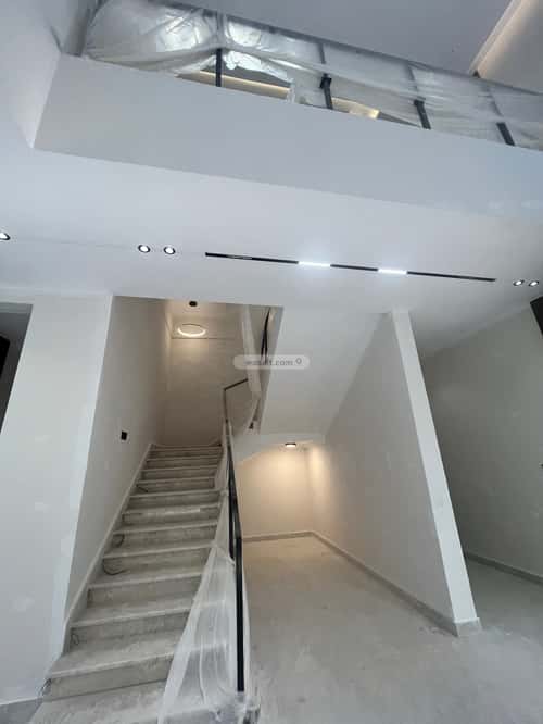 فيلا 300 متر مربع غربية على شارع 16م الرحمانية، شرق جدة، جدة