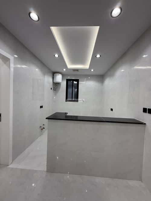 شقة ب 9 غرف الوسام، خميس مشيط