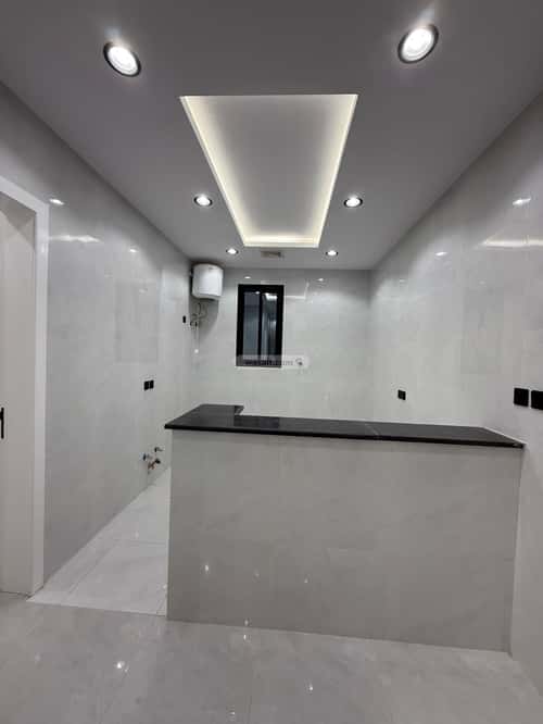 شقة ب 9 غرف الوسام، خميس مشيط