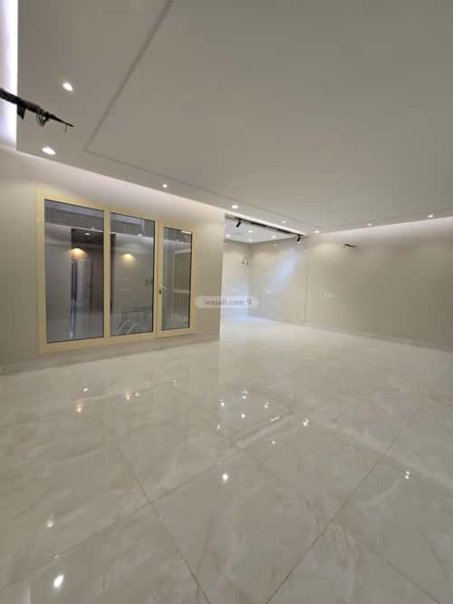Villa 286 SQM Facing South on 20m Width Street Al Alo'Lo', North Jeddah, Jeddah