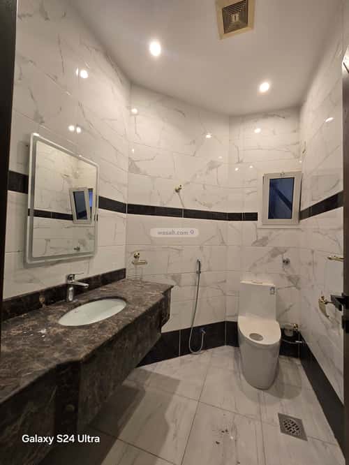 فيلا 286 متر مربع شمالية شرقية على شارع 15م الياقوت، شمال جدة، جدة