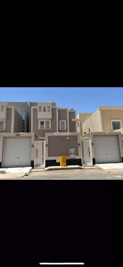 فيلا 348 متر مربع شرقية على شارع 15م الاحتفالات، الرس