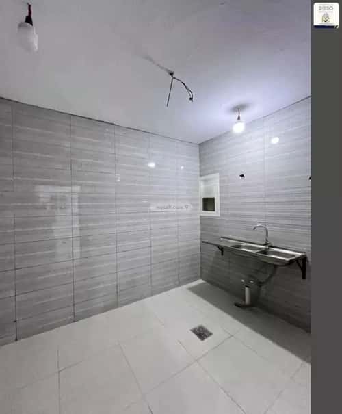 عمارة 239 متر مربع واجهة شرقية منفوحة الجديدة، وسط الرياض، الرياض