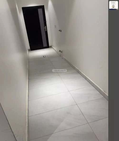 Floor 453 SQM with 6 Bedrooms Al-Mahdiyah, West Riyadh, Riyadh