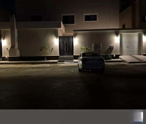 Floor 453 SQM with 6 Bedrooms Al-Mahdiyah, West Riyadh, Riyadh