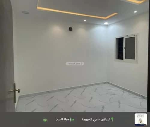 Villa 200 SQM Facing South on 15m Width Street Al-Mahdiyah, West Riyadh, Riyadh
