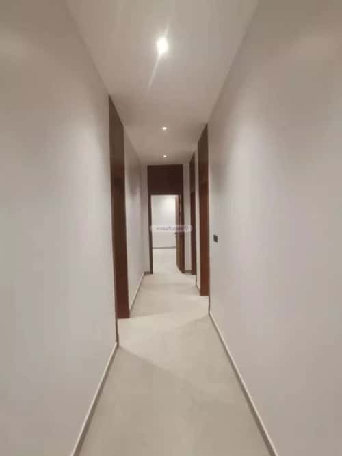 شقة 4 غرف في الجنادرية