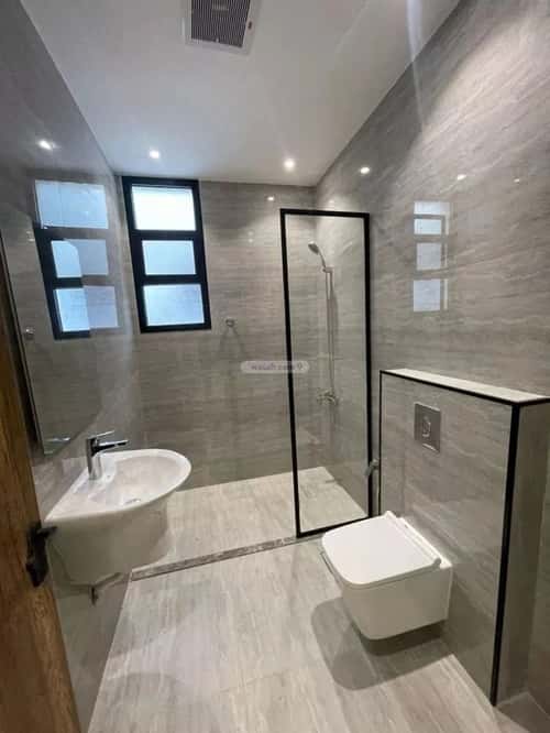 5 bedroom villa in Al Aridh