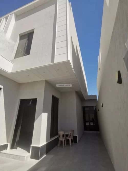 Floor 207 SQM with 3 Bedrooms Al-Maizaliyah, East Riyadh, Riyadh