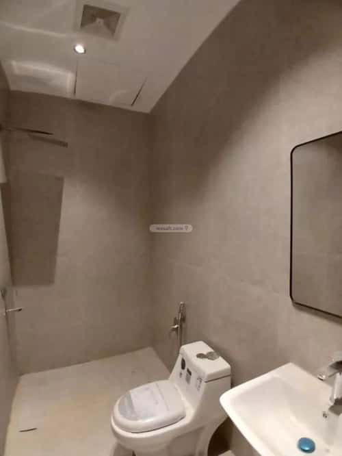 دور 315 متر مربع ب 4 غرف الجنادرية، شرق الرياض، الرياض