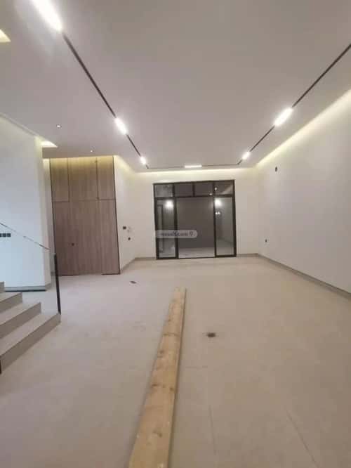4 bedroom villa in Al Janadriyah