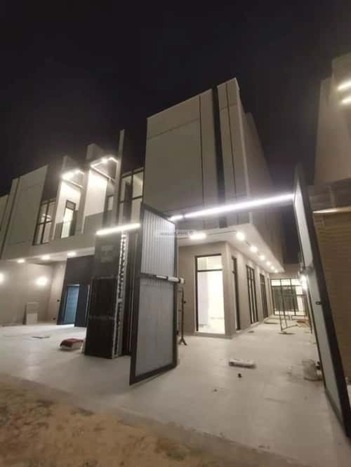 فيلا 265 متر مربع شمالية على شارع 15م الجنادرية، شرق الرياض، الرياض