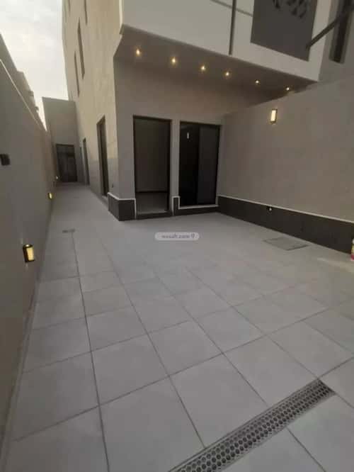 فيلا 260 متر مربع جنوبية على شارع 20م الجنادرية، شرق الرياض، الرياض