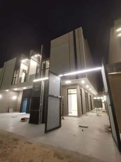 فيلا 265 متر مربع شمالية على شارع 15م الجنادرية، شرق الرياض، الرياض