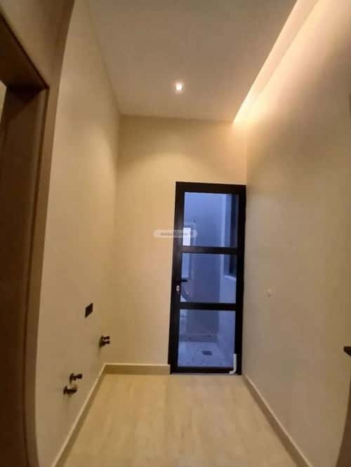 فيلا 7 غرف في الجنادرية