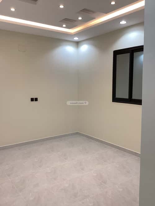 شقة 313 متر مربع ب 6 غرف المعلاة، أحد رفيدة