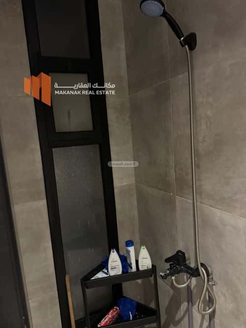 شقة بغرفة الحمراء، الخبر