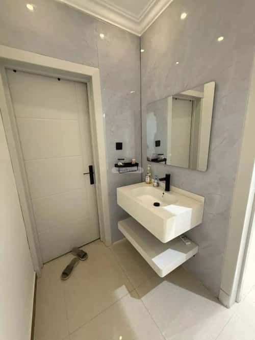 فيلا 900 متر مربع واجهة جنوبية ب 7 غرف ظهرة لبن، غرب الرياض، الرياض