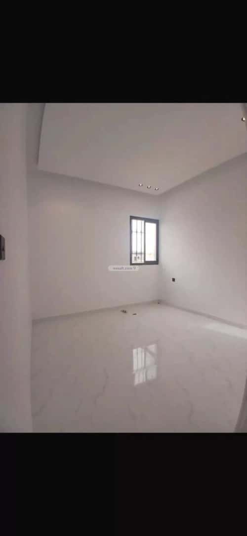 فيلا 300 متر مربع شمالية على شارع 15م الجنادرية، شرق الرياض، الرياض