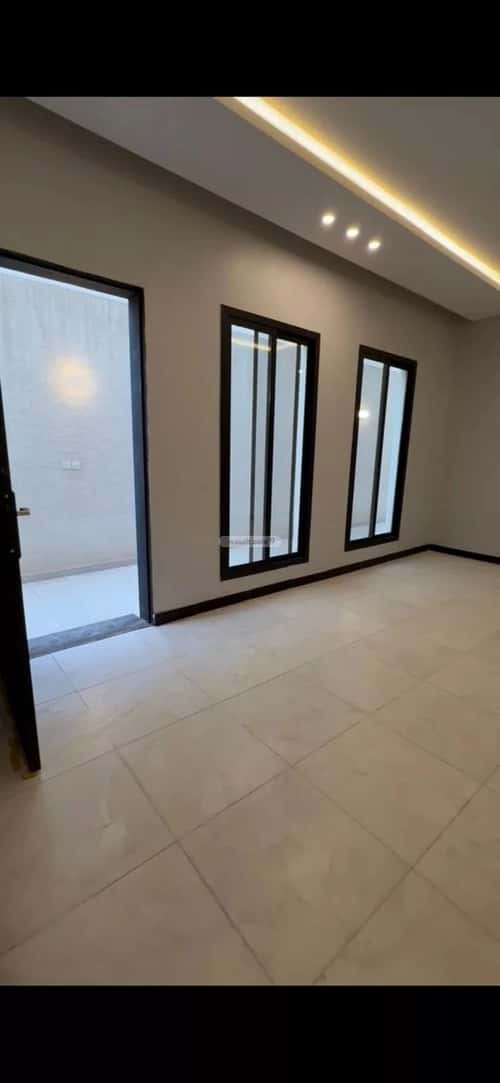 Floor 250 SQM with 4 Bedrooms Okaz, South Riyadh, Riyadh