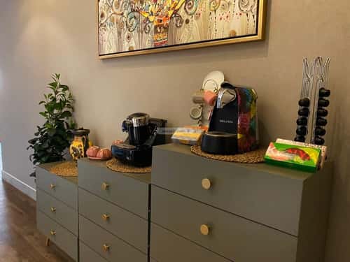 Apartment with 3 Bedrooms Al-Qairawan, North Riyadh, Riyadh