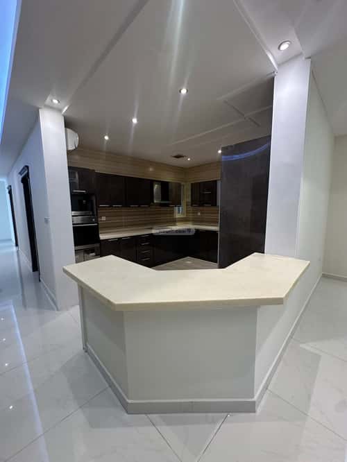 Apartment with 4 Bedrooms Al Nahdah, North Jeddah, Jeddah