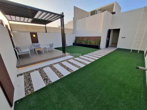 6 bedroom villa in Al Yarmouk