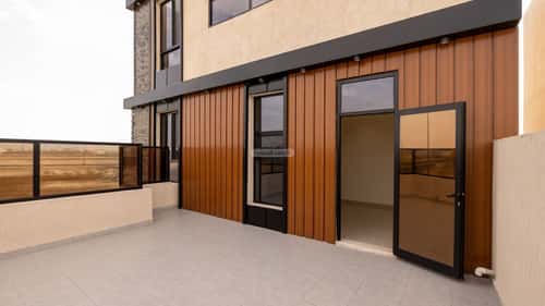 فيلا 310 متر مربع شمالية غربية على شارع 25م الكوثر، الخبر