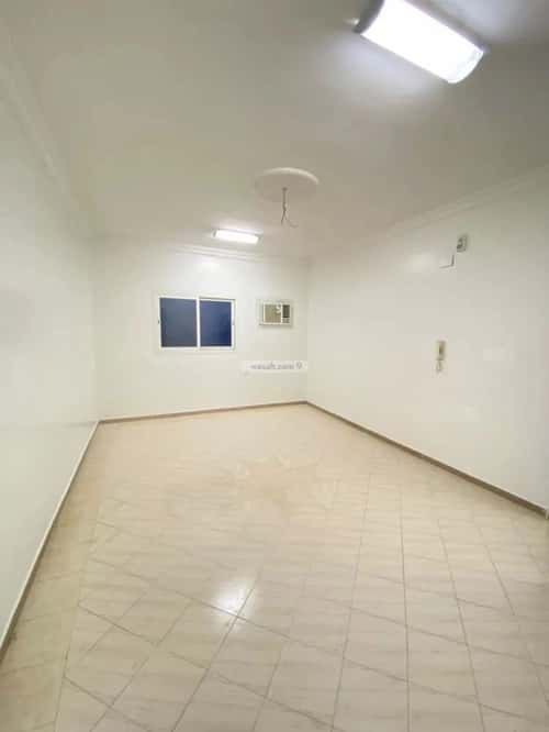 Apartment with 4 Bedrooms Mugharazat, North Riyadh, Riyadh
