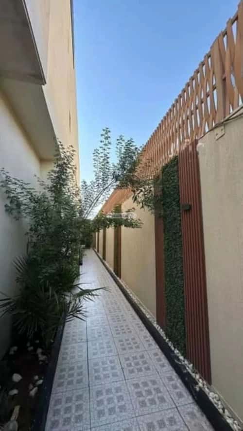 Villa 405 SQM Facing East with 6 Bedrooms As-Sahafa, North Riyadh, Riyadh