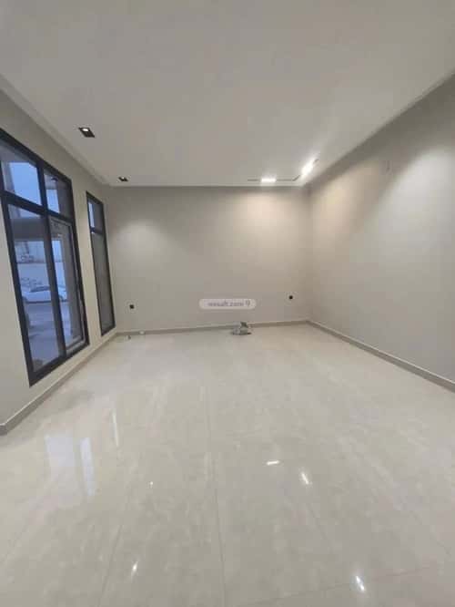 فيلا 378 متر مربع جنوبية على شارع 20م اليرموك، شرق الرياض، الرياض