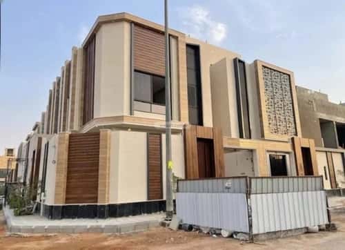 فيلا 200 متر مربع شرقية على شارع 15م العارض، شمال الرياض، الرياض