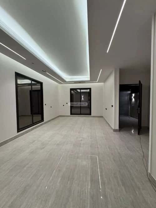 فيلا 200 متر مربع شرقية على شارع 15م العارض، شمال الرياض، الرياض