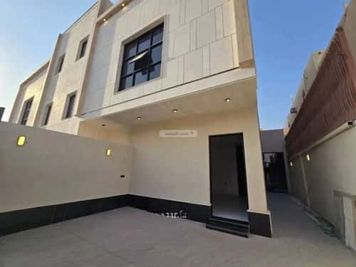 4 bedroom floor in Al Munsiyah