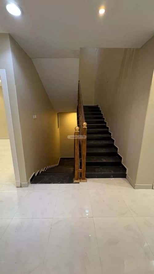 Villa 200 SQM Facing West with 6 Bedrooms Al-Mahdiyah, West Riyadh, Riyadh