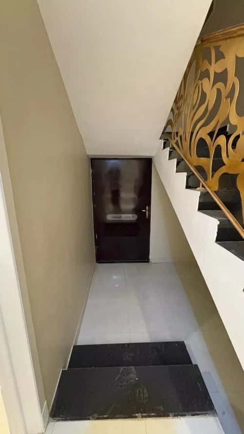 Villa 200 SQM Facing West with 6 Bedrooms Al-Mahdiyah, West Riyadh, Riyadh