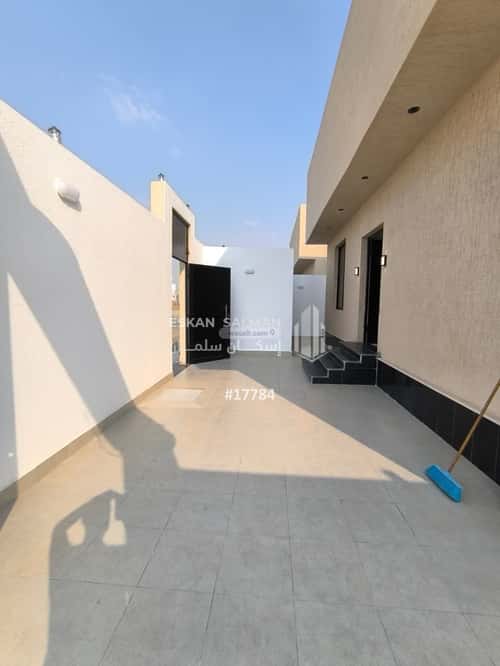 فيلا 400 متر مربع شرقية على شارع 20م الوفاء، شرق جدة، جدة